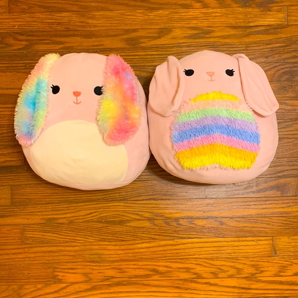 Matching twin bunny squishmellows